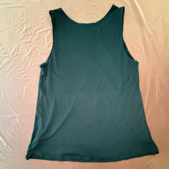 NWOT Sejour Green Sleeveless Blouse with Tiered Beaded Hem Size 1X MSRP $128 - Picture 3 of 8